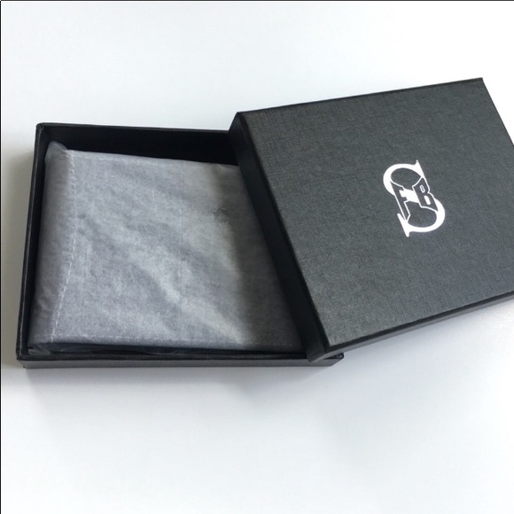 RFID Blocking, 100% Genuine Leather Wallet - Picture 6 of 8